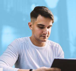 LHON Patient mit Tablet